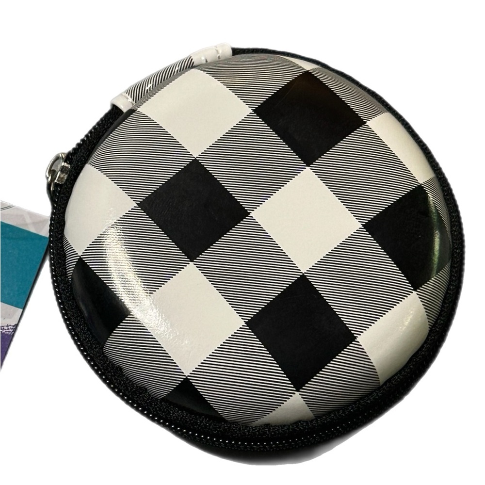 Ear bud or ear pod tech case holder, black and white checkered design, 🏖️ beach